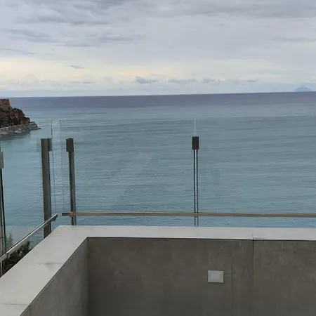 Maree Villa